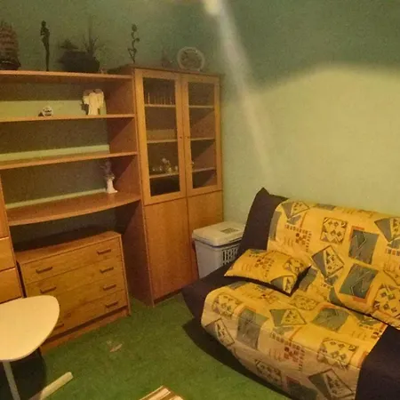 A 11km De Paris Dans De 100m Carres - Vue Imprenable Homestay